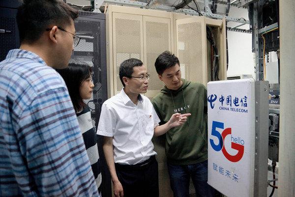 重慶電信工程師為數字生活發展按下快進鍵